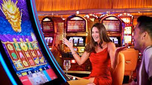 Antarmuka aplikasi mobile whorblox menampilkan halaman beranda dengan opsi sportsbook dan kasino